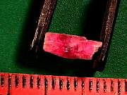 mineral_red-beryl9-10_02-01.jpg