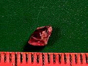 mineral_red-beryl9-10_03-04.jpg