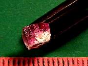 mineral_red-beryl9-10_05-04.jpg