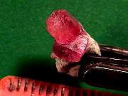 mineral_red-beryl9-10_06-05.jpg