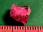 mineral_red-beryl11-16_02-01.jpg