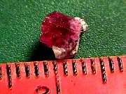 mineral_red-beryl11-16_04-01.jpg